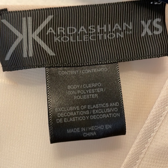 Kardashian Top XS GUC - Picture 2 of 4